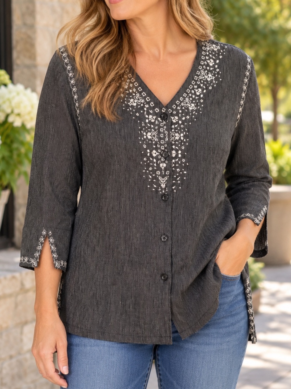 Alia Embroidered Button Front Top Size 16 Black White 3/4 Sleeve Blouse Office